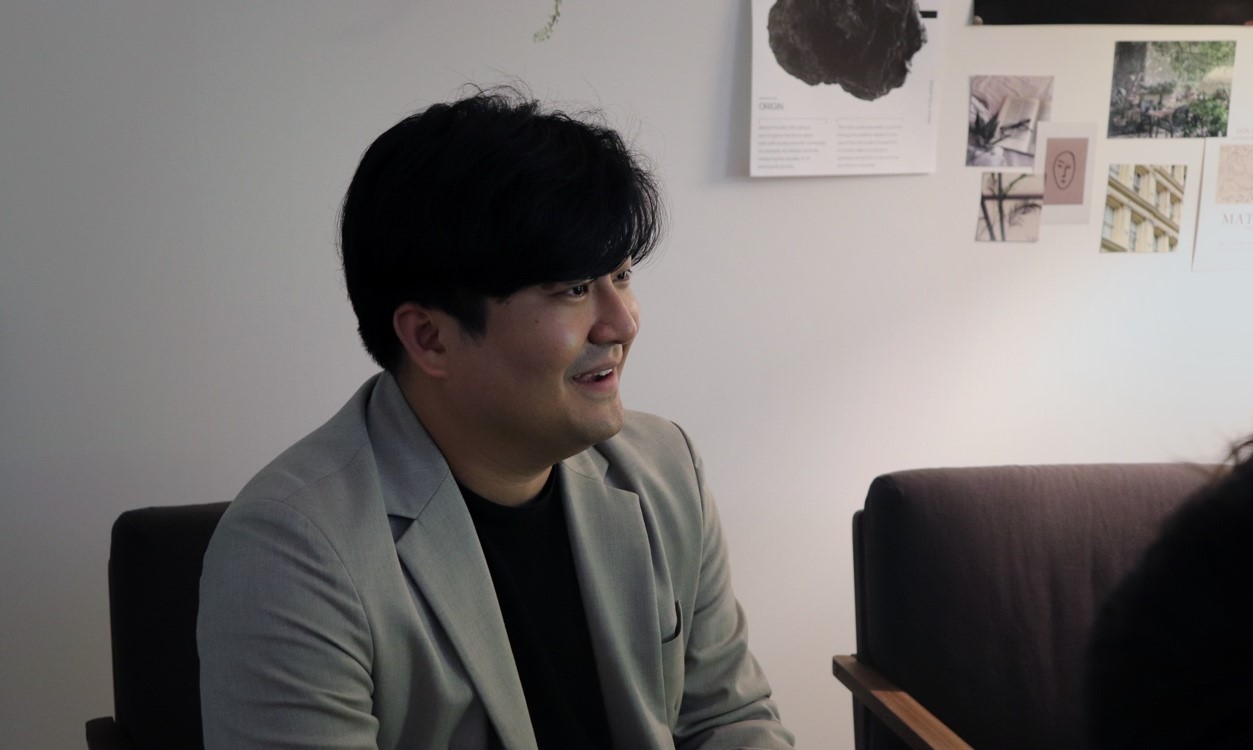 엘투플랜 이신엘 본부장이 네이버웍스에 대해 이야기하는 사진