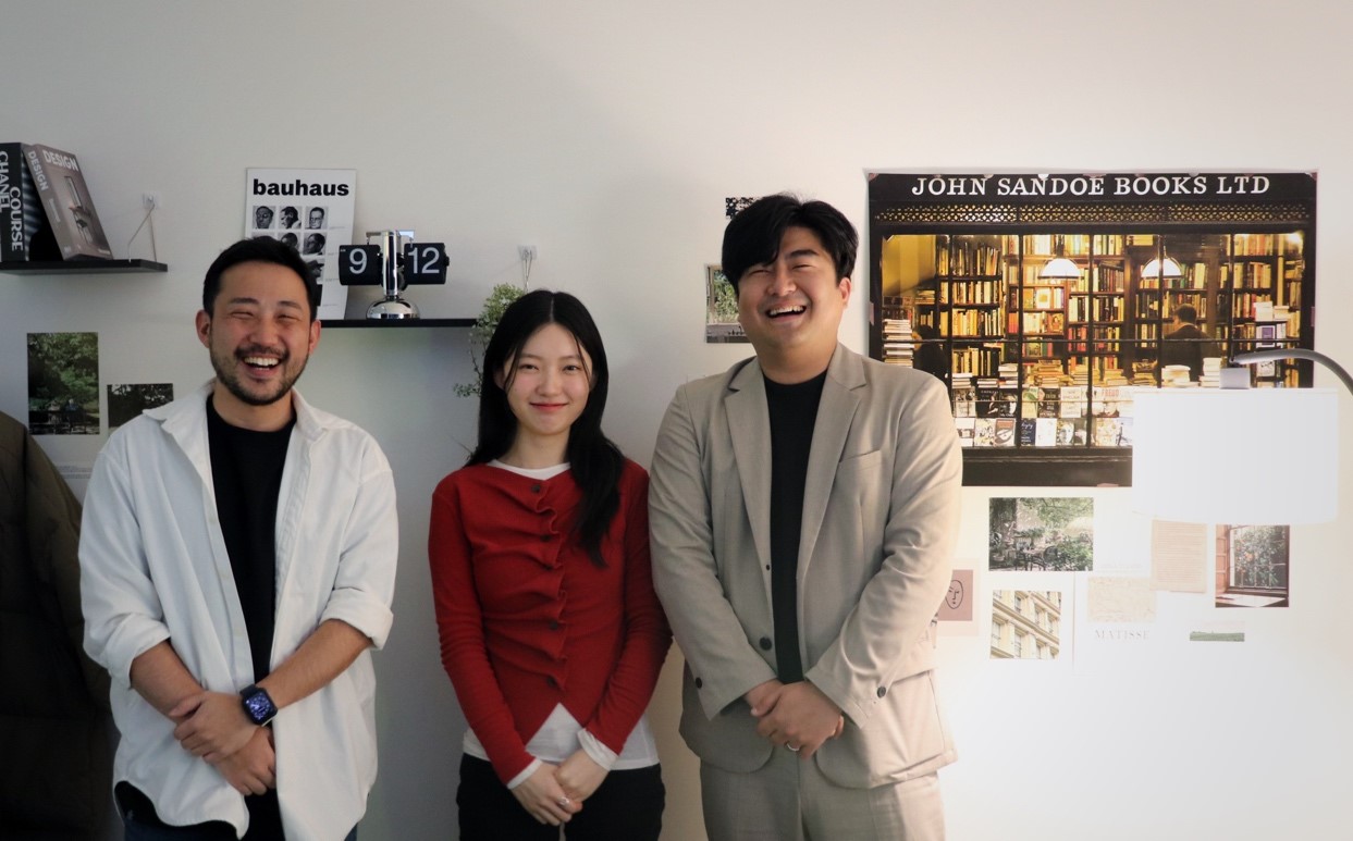 엘투플랜 팀 사진 (이신엘 본부장, 박운철 팀장, 배세정 디자이너)