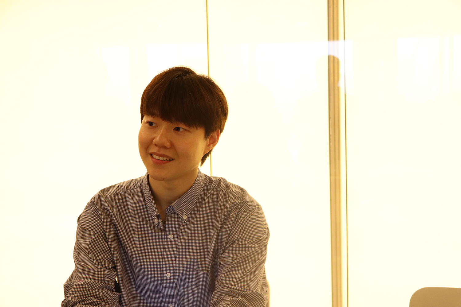 모모스커피 판매전략팀 고성운 팀장이 인터뷰 하는 사진